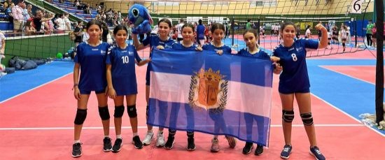 EL EQUIPO FEMENINO ALEVÍN DE BOLLULLOS PODIUM EN EL OPEN ANDALUZ