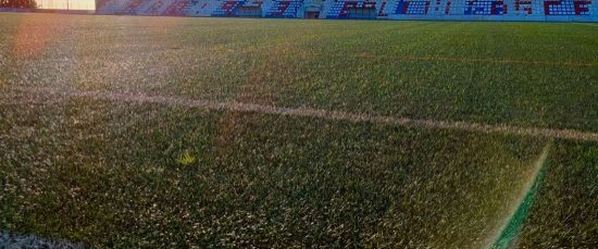 NUEVO MANTENIMIENTO DEL CÉSPED DEL ESTADIO ELOY ÁVILA CANO Y MEJORAS EN LAS INSTALACIONES