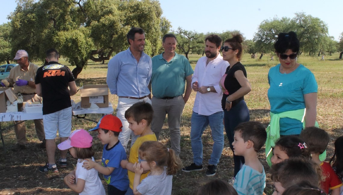 LOS CENTROS EDUCATIVOS DE LA LOCALIDAD DISFRUTAN DE LOS DESAYUNOS SALUDABLES Y SOLIDARIOS