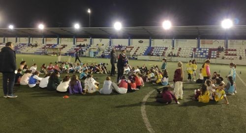 MEDIO CENTENAR DE NIÑAS DISFRUTAN DE LA INICIATIVA MUNICIPAL DE FÚTBOL FEMENINO GRATUITO