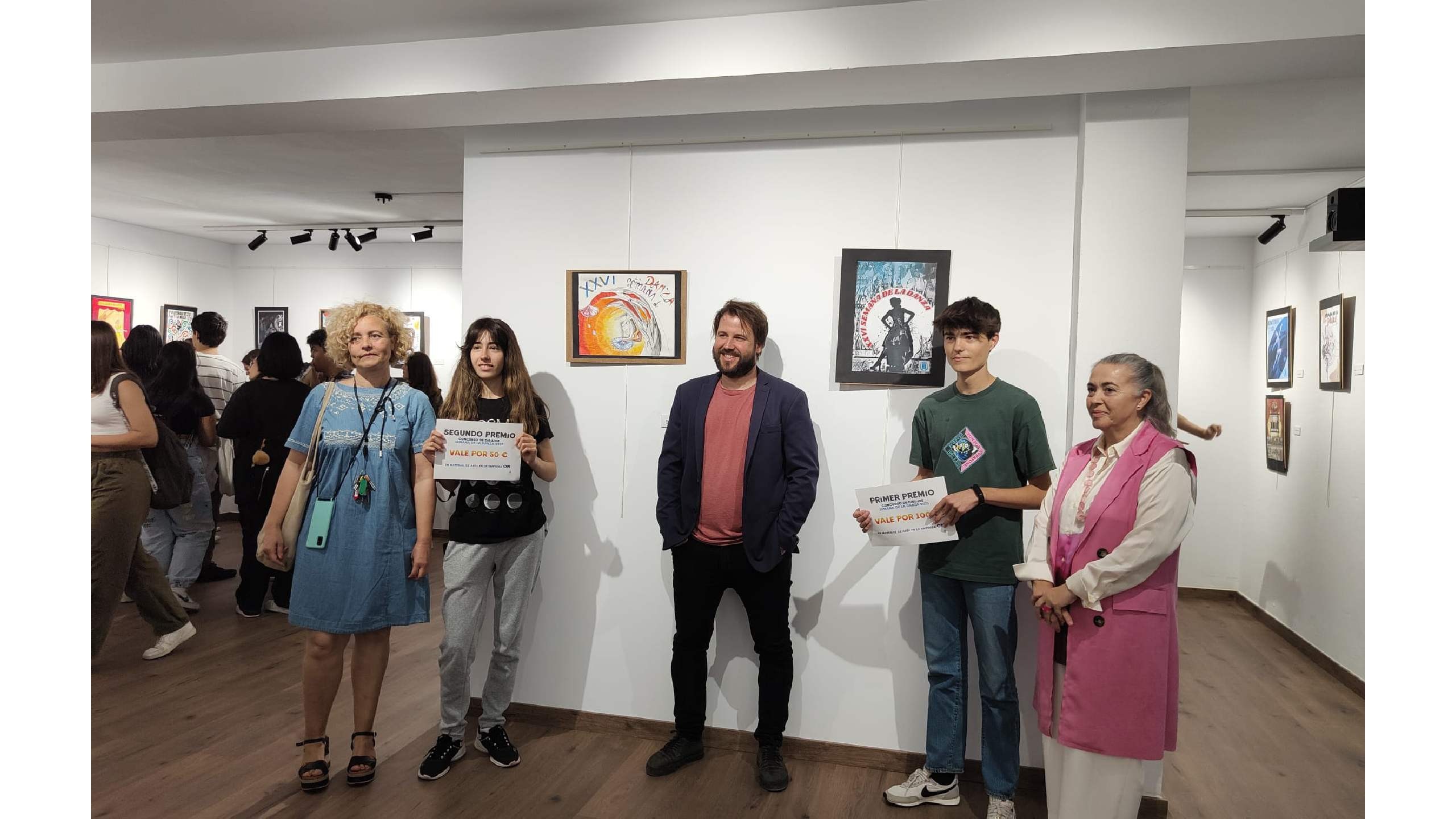 ENTREGA DE PREMIOS DEL CONCURSO DE CARTELES DE DANZA