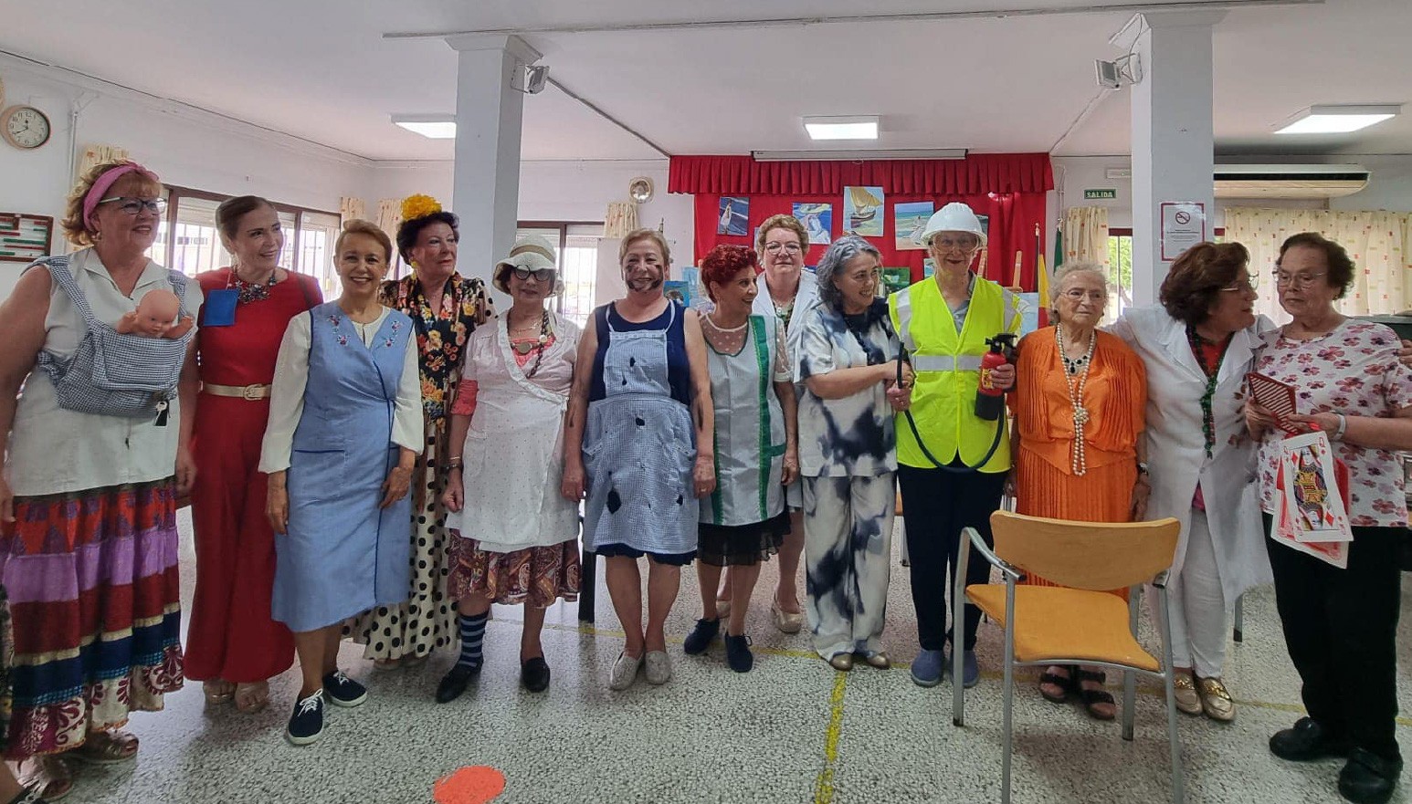 CLAUSURA DE TALLERES EN EL CENTRO DE MAYORES DE BOLLULLOS