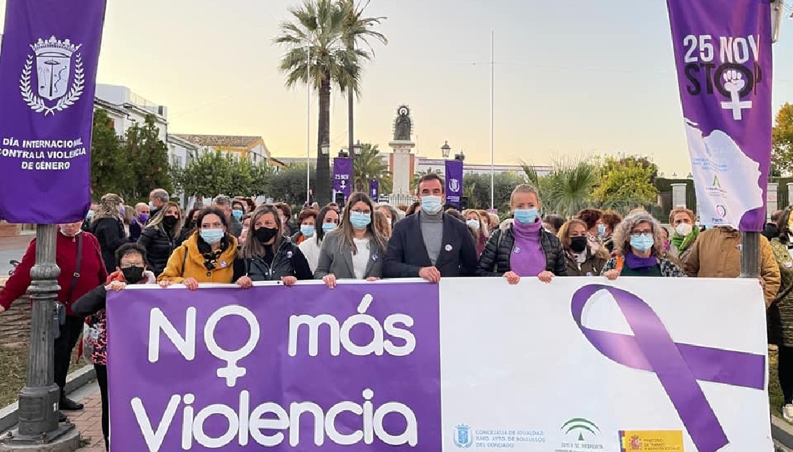 BOLLULLOS DICE NO A LA VIOLENCIA DE GÉNERO.