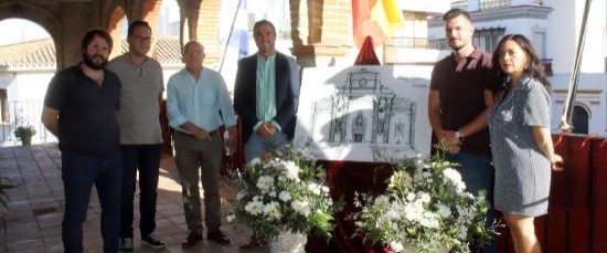 PRESENTACIÓN DEL ARCO DEL 75 ANIVERSARIO DE LA CORONACIÓN