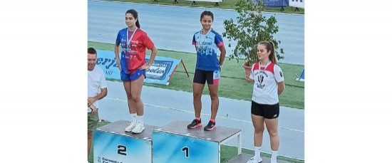 ELENA BARRAGÁN GARCÍA CAMPEONA DE ANDALUCÍA SUB-18 DE JABALINA