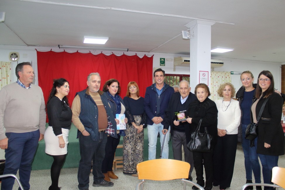 MERIENDA HOMENAJE AL MAYOR EN EL CENTRO DE MAYORES