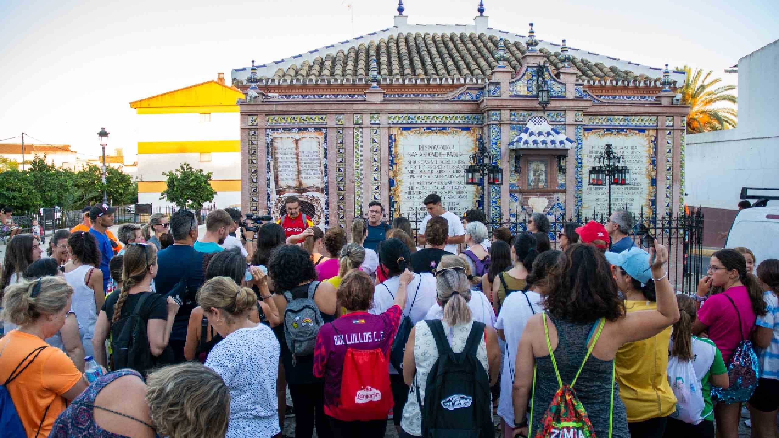 LA NUEVA RUTA DE SENDERISMO LLEGÓ HASTA LA ERMITA