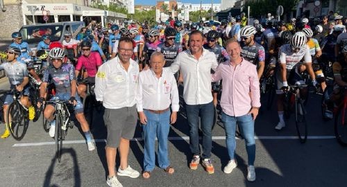 VÍCTOR PÉREZ-ABELA GANA EL LXXII GRAN PREMIO BOLLULLOS DE CICLISMO