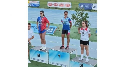 ELENA BARRAGÁN GARCÍA CAMPEONA DE ANDALUCÍA SUB-18 DE JABALINA