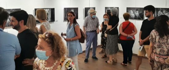 VACUNADOS/MOS  EXPOSICIÓN DE FOTOGRAFÍAS DE ANTONIO ALCALDE