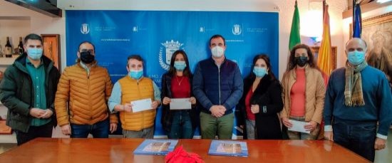 PÉTALOS, MADEFOR Y CONGELADOS TOSCAMARE, PREMIADOS EN EL II CONCURSO DE ESCAPARATISMO