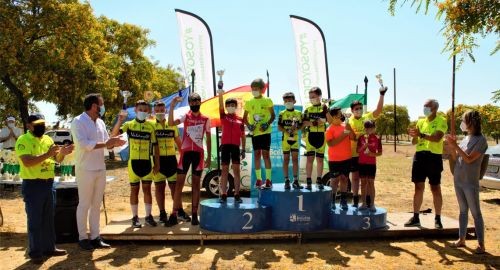 LA ESCUELA MUNICIPAL - ASOCIACIÓN CICLISTA SAN ANTONIO PROTAGONISTAS EN EL LXI CIRCUITO SAN ANTONIO