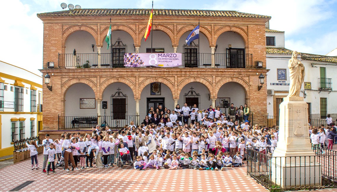 MARCHA POR LA IGUALDAD DEL CEIP MANUEL PÉREZ CON MOTIVO DEL #8M