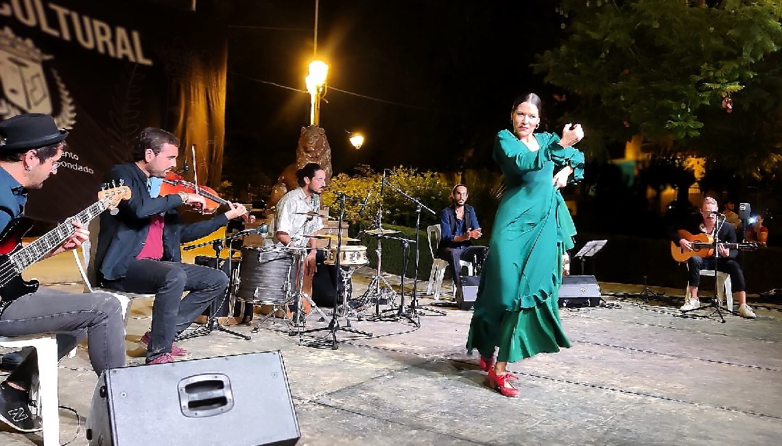 EL FLAMENCO FUSIÓN DE “ALBOREA”, TODO UN UN ESPECTÁCULO EN NUESTRO VERANO CULTURAL