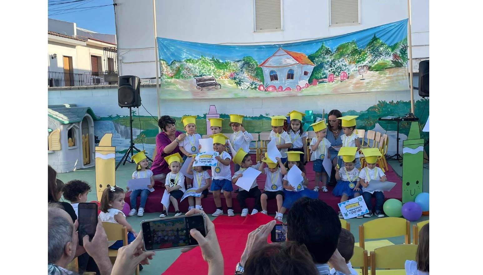 FIESTA DE GRADUACIÓN DE LA GUARDERÍA CANDIDA MAYA