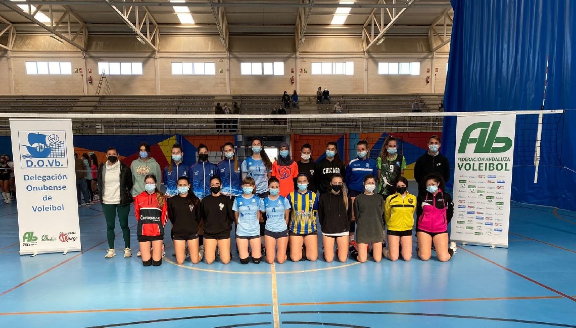 7 JUGADORAS BOLLULLERAS CONVOCADAS POR LA SELECCIÓN ONUBENSE DE VOLEIBOL