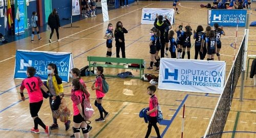 EL PASADO SÁBADO EL POLIDEPORTIVO MUNICIPAL VIVIÓ UNA NUEVA CONCENTRACIÓN PROVINCIAL DE VOLEIBOL