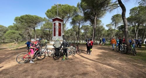 MÁS DE MEDIO CENTENAR DE PERSONAS DISFRUTARON DE  LA I RUTA BTT CON TOSTÓN