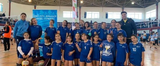 EL PABELLÓN DEPORTIVO DE BOLLULLOS ACOGE LA 2ª CONCENTRACIÓN DE MINIVOLEY