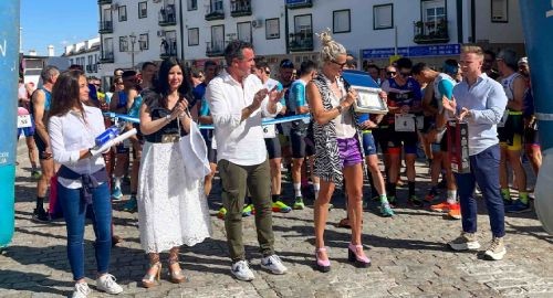 PLENO BOLLULLERO EN EL PODIUM DEL VI DUATLÓ CROSS CIIUDAD DE BOLLULLOS