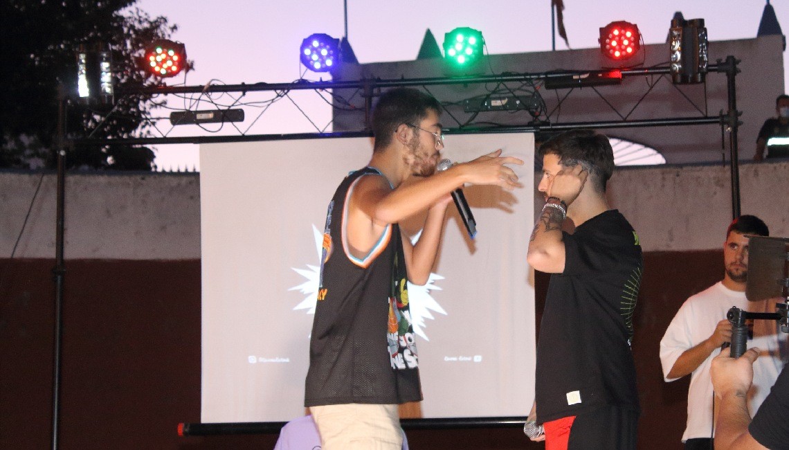 EL POLIDEPORTIVO MUNICIPAL ACOGIÓ EL I TORNEO DE RAP KAVERNA KOMBAT