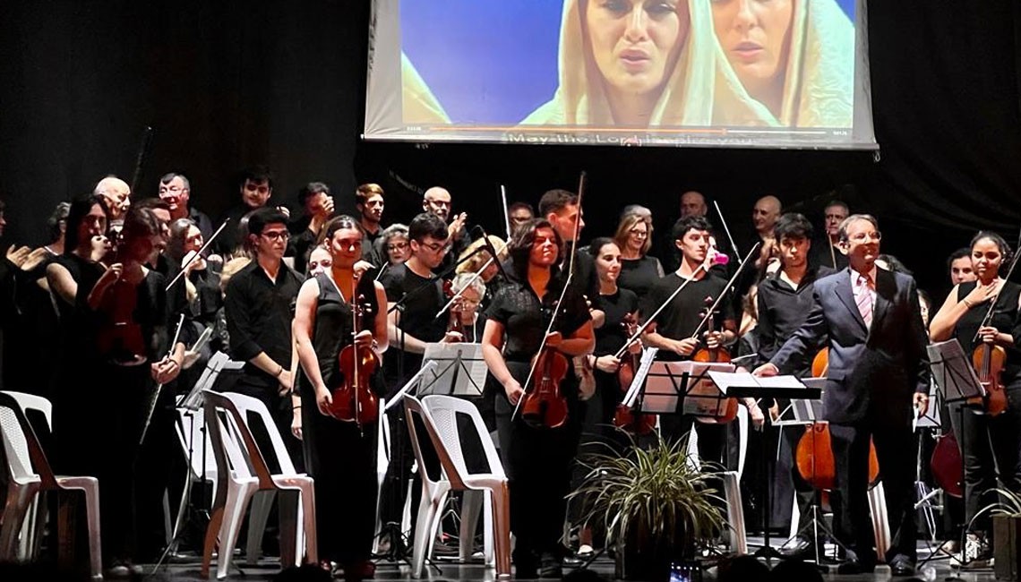 ESPLENDIDO CONCIERTO DE LA ORQUESTA MANUEL DE FALLA Y LA CORAL POLIFONICA