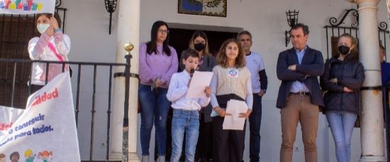 REYES CATÓLICOS CELEBRA CON UNA MARCHA EL DÍA DE LA TIERRA