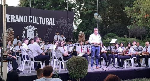 SE INAUGURA EL VERANO CULTURAL EN UN REMODELADO PARQUE RAMOS MANTIS