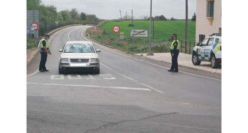 POLICÍA LOCAL Y GUARDIA CIVIL INTENSIFICAN LA VIGILANCIA DURANTE LA SEMANA SANTA