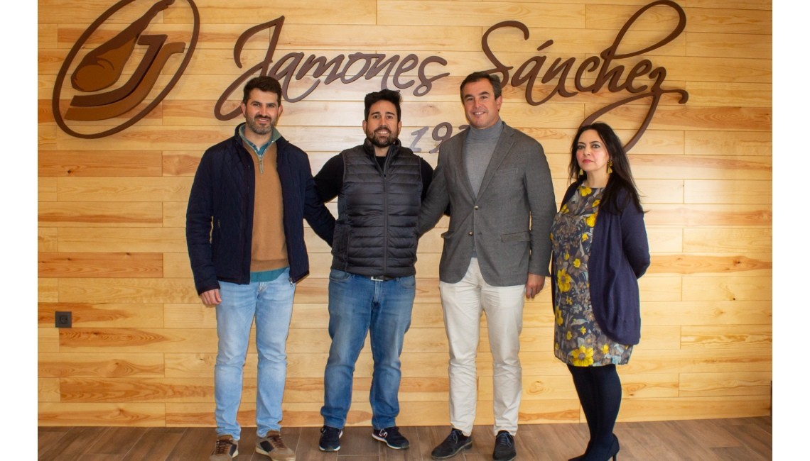 EL ALCALDE VISITA LAS NUEVAS INSTALACIONES DE JAMONES SÁNCHEZ