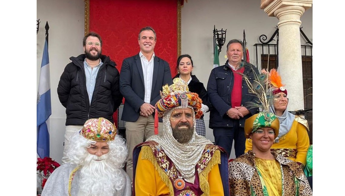 BOLLULLOS CORONÓ A SUS MAJESTADES LOS REYES MAGOS DE ORIENTE