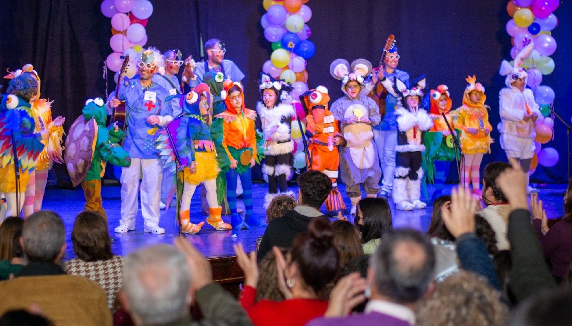 EL INICIO DE LA MUESTRA DE CARNAVAL TRAE DE NUEVO LAS COPLAS A BOLLULLOS