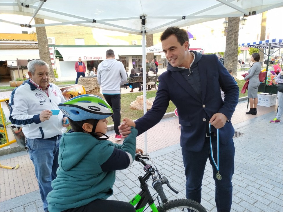 SEGUNDA PRUEBA CICLISTA Y GYMKANA PARA NIÑOS/AS EN LA AVDA. DE LA CORONACIÓN