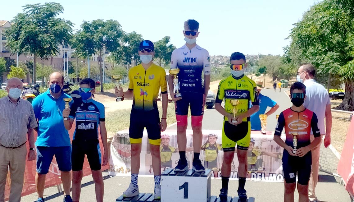 LA ESCUELA MUNICIPAL DE CICLISMO INFANTIL SUBE AL PODIO EN DOS HERMANAS