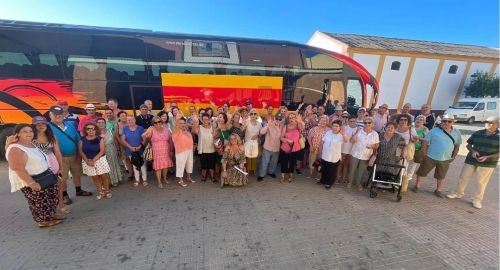 BOLLULLEROS DISFRUTARON DE LAS PLAYAS DE HUELVA EN PUNTA UMBRÍA