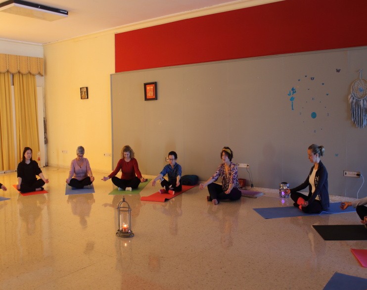 SE INICIA EL TALLER DE YOGA