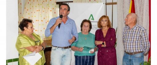 LOS MAYORES DE BOLLULLOS CELEBRARON SU ANUAL MERIENDA HOMENAJE